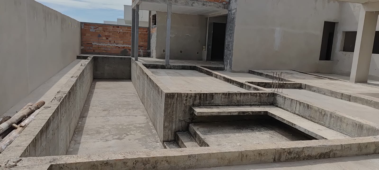 Casa em fase de construção à venda (Residencial Santana).Santa Cecília Imóveis