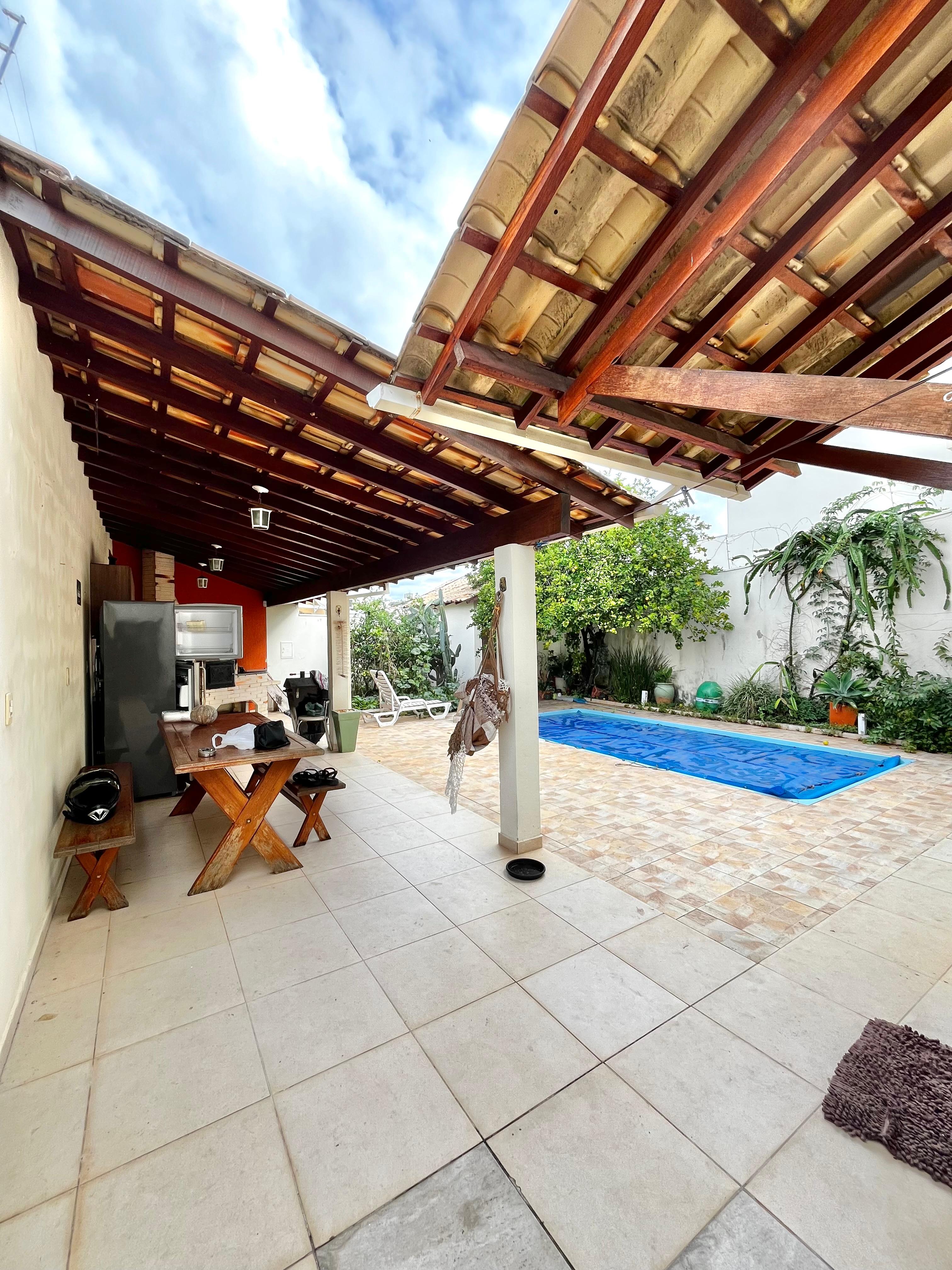 Casa à venda bairro Klintiana, área gourmet completa.Santa Cecília Imóveis