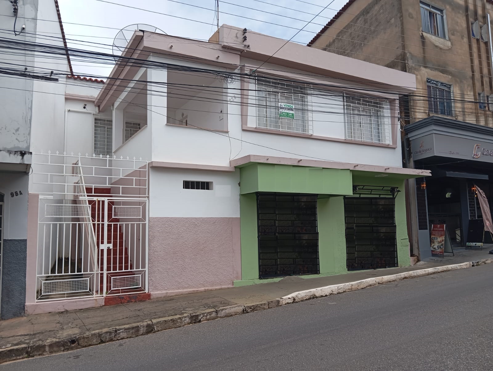 Casa/cômodo comercial à venda região central.Santa Cecília Imóveis