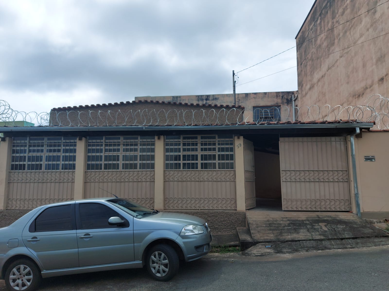 CASA À VENDA NO BAIRRO JOAQUIM SALESSanta Cecília Imóveis