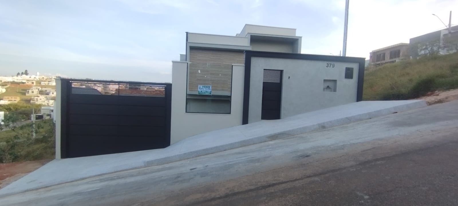 CASA À VENDA NO PARQUE LESTESanta Cecília Imóveis