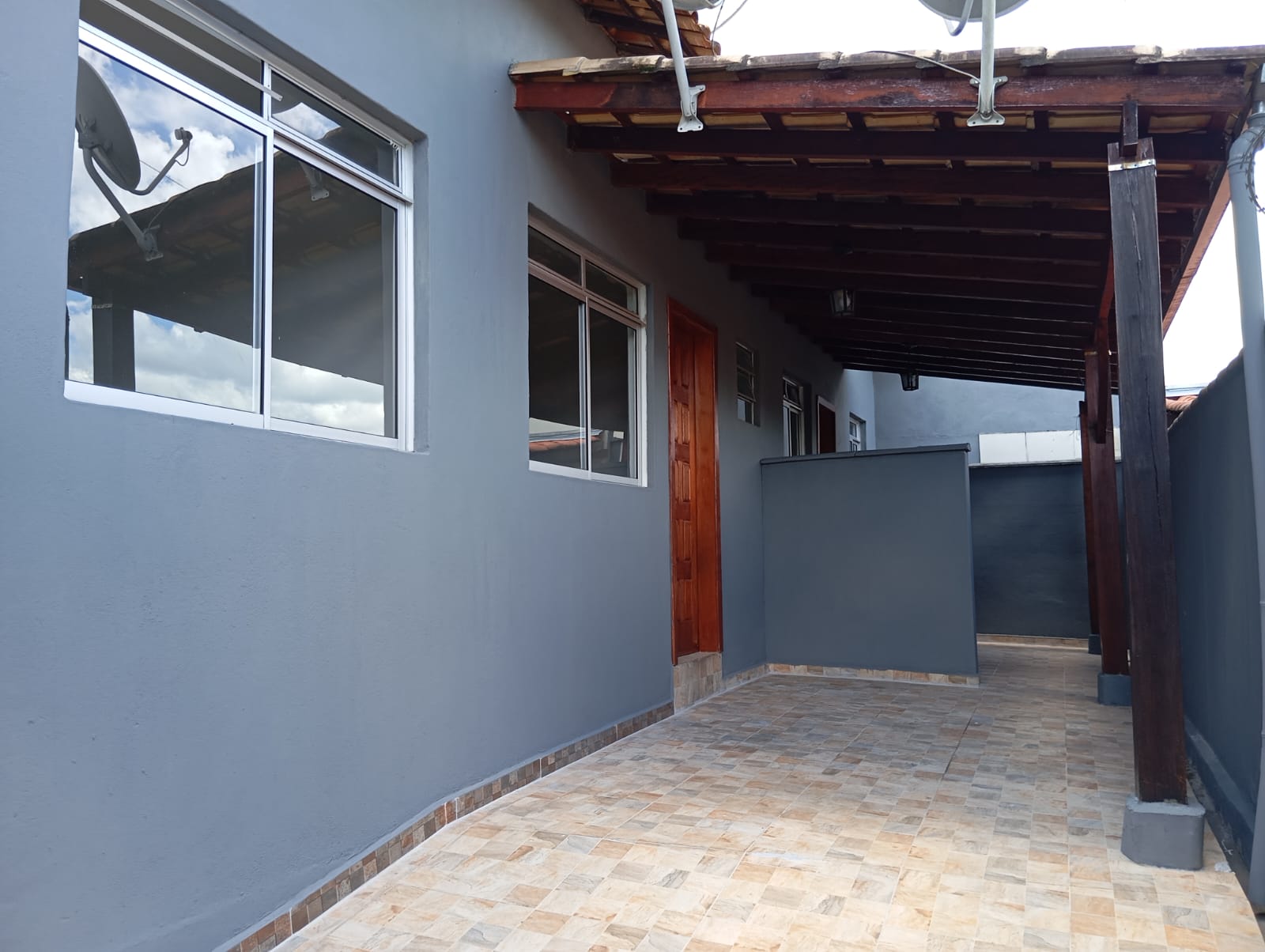 Imóvel composto por 2 casas Morada Sol I.Santa Cecília Imóveis