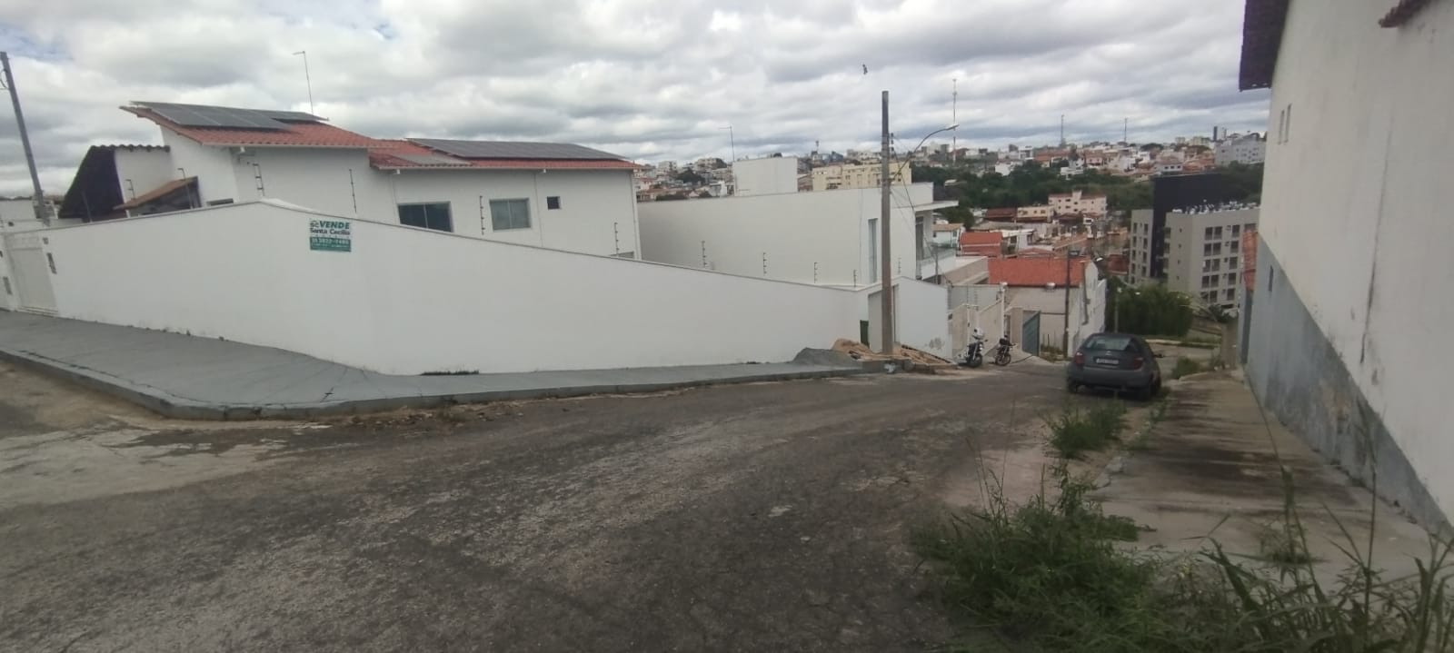 LOTE DE ESQUINA Santa Cecília Imóveis