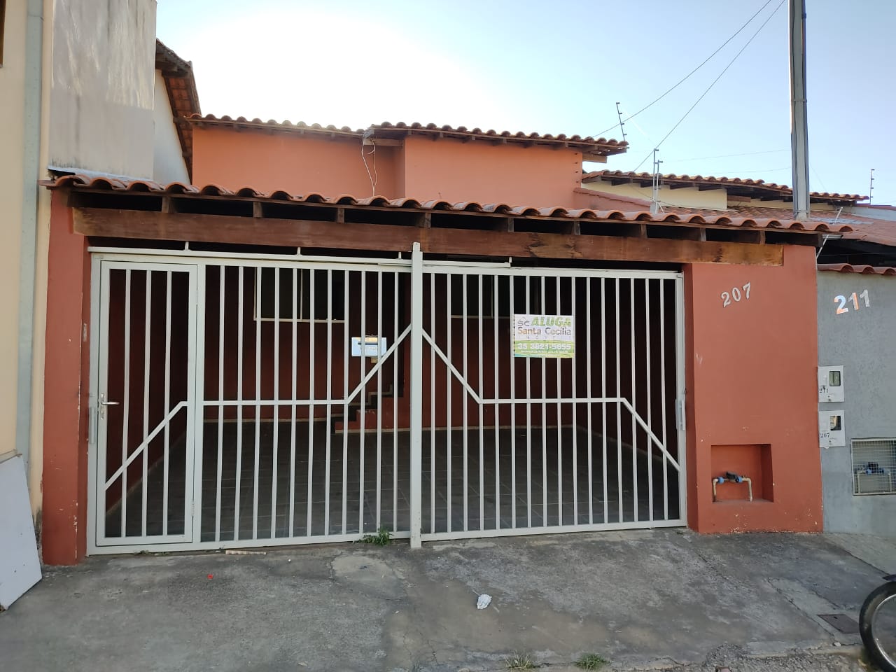 CASA À VENDA NO BAIRRO VILA RICASanta Cecília Imóveis