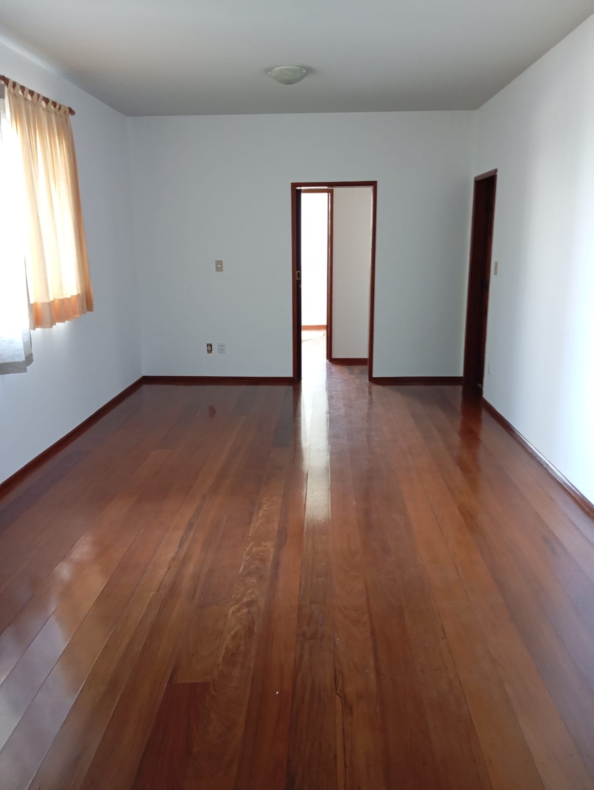 Apartamento no centro, área útil 150m², elevador.Santa Cecília Imóveis