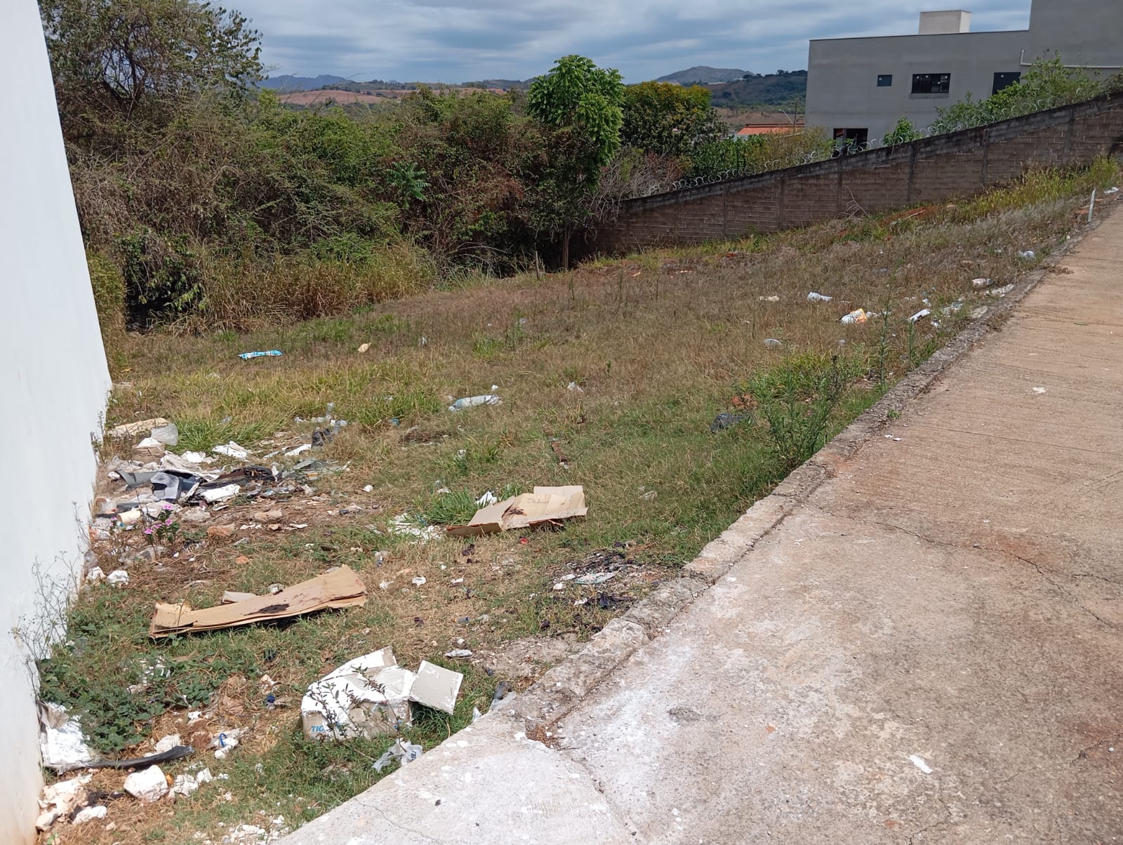 Excelente lote Comercial/residencial, bairro Ouro Verde.Santa Cecília Imóveis