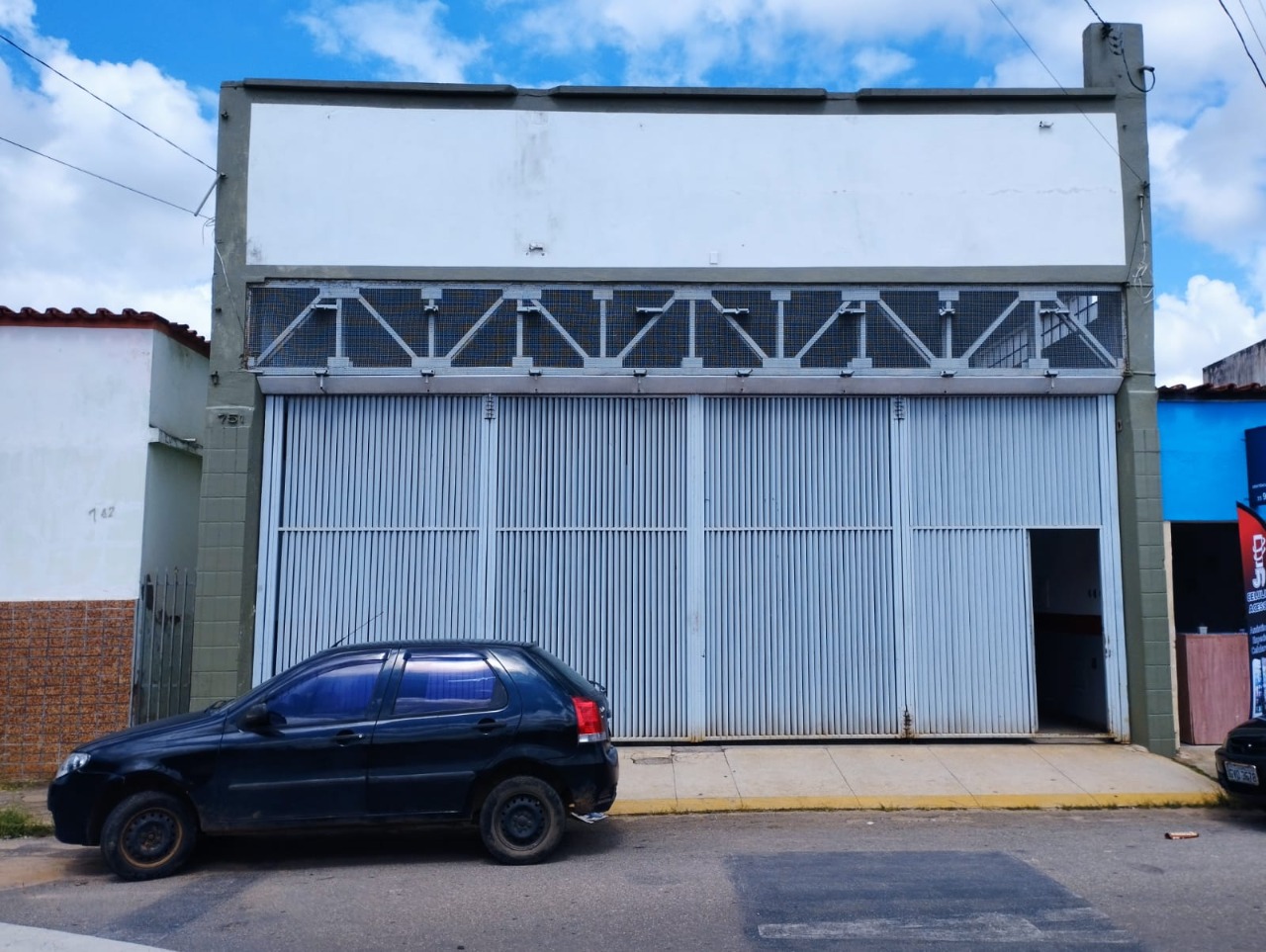 GALPÃO A VENDA NO CENTRO Santa Cecília Imóveis