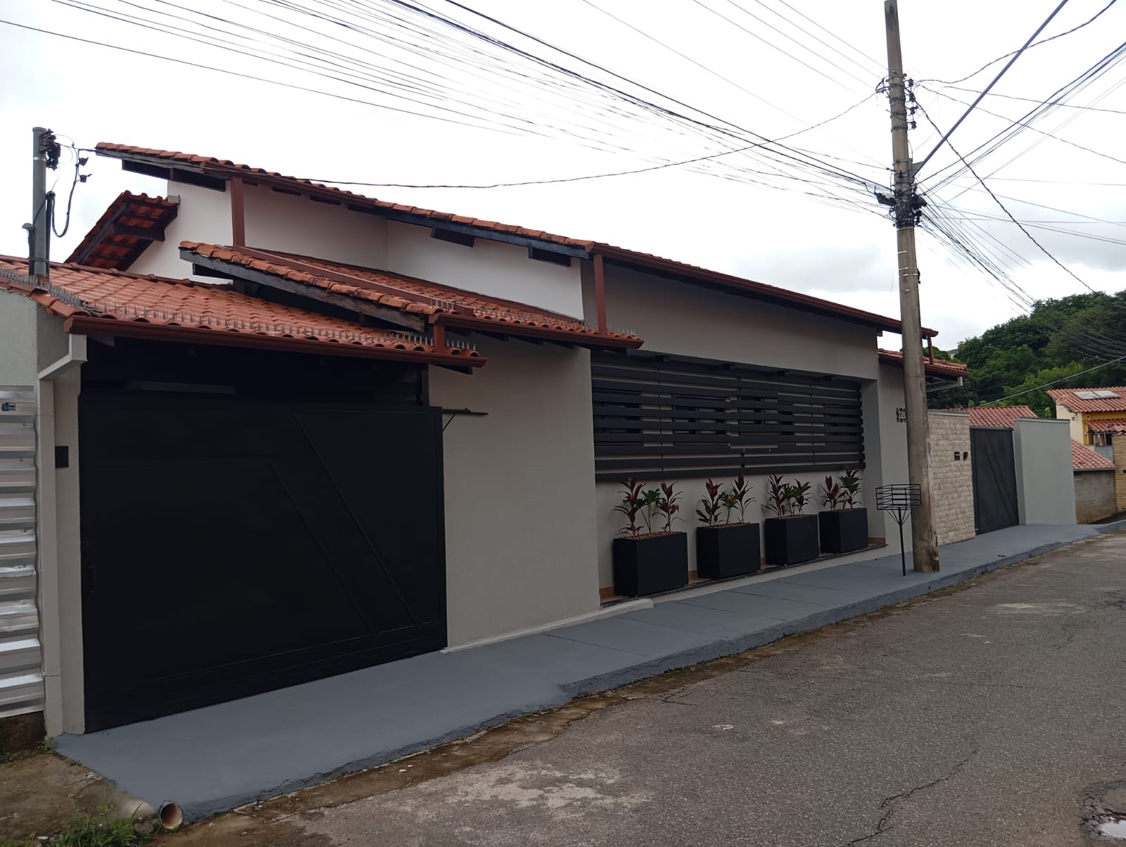 Excelente casa à venda bairro Jardim das Acácias.Santa Cecília Imóveis