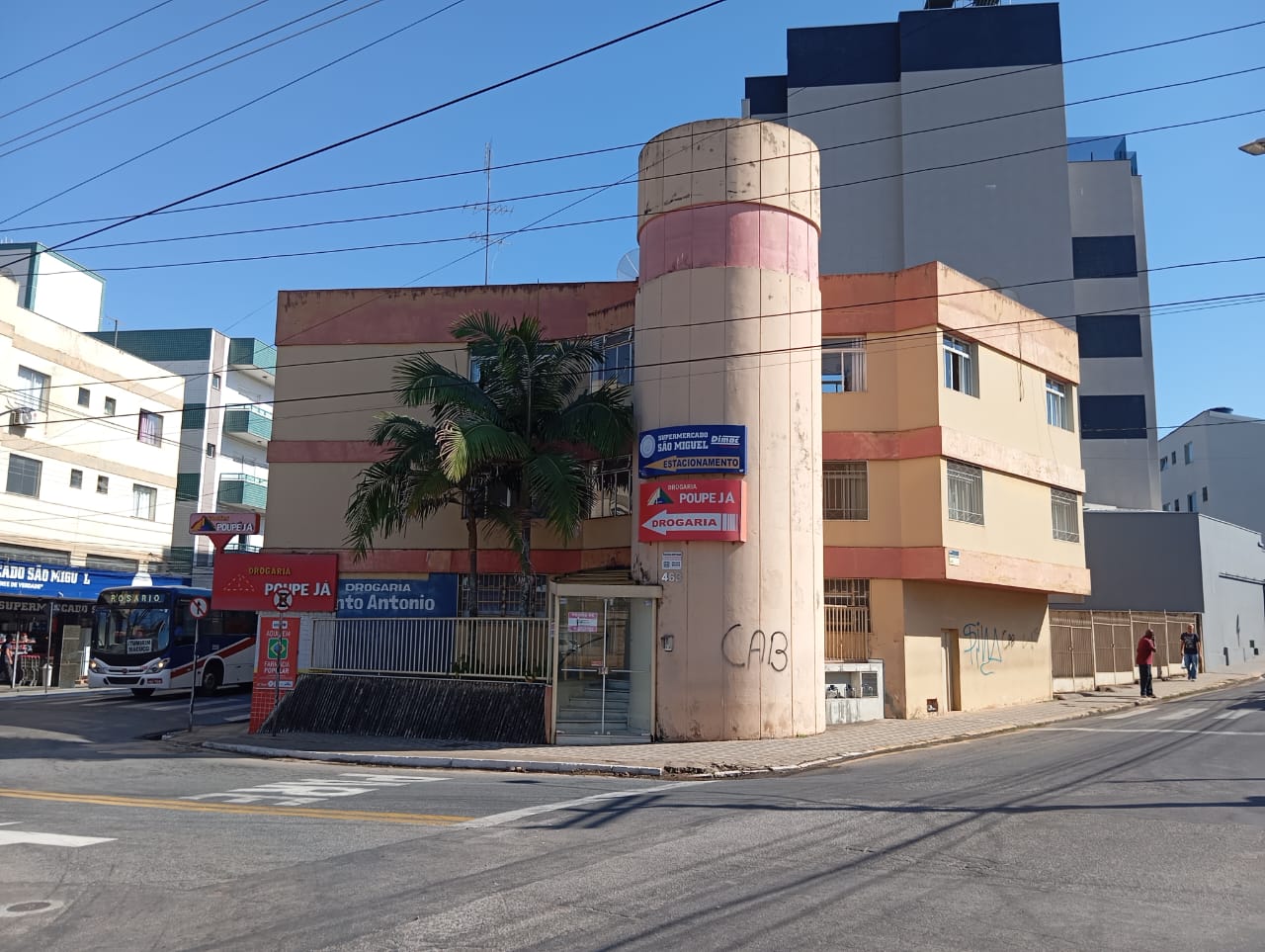 APARTAMENTO A VENDA PRÓXIMO A IGREJA SÃO SEBASTIÃOSanta Cecília Imóveis