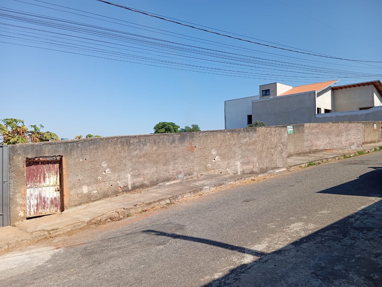lotes à venda no bairro Cruzeiro do Sul.Santa Cecília Imóveis