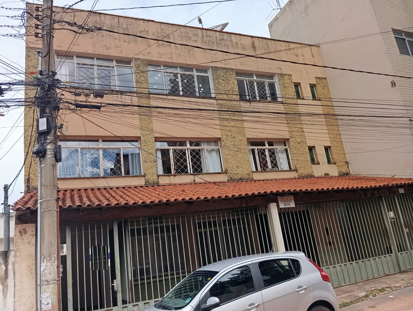 Apartamento amplo nas proximidades da UFLA, área útil 138m².Santa Cecília Imóveis